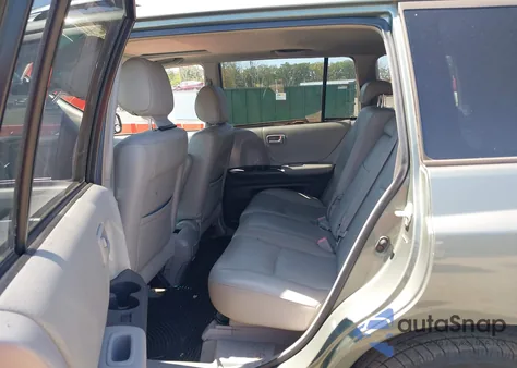 2004 Toyota Highlander V6 from USA, damaged, VIN JTEEP21A340054639